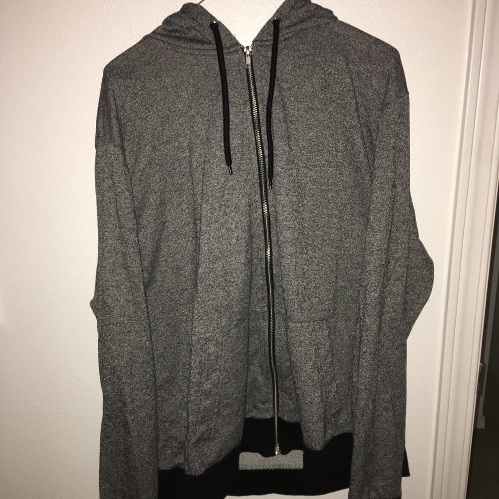 NWOT MENS H&M Sweatshirt
